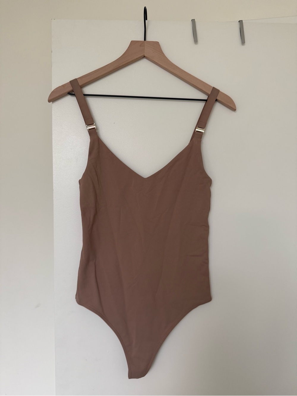 Babaton Nude V-Neck Bodysuit